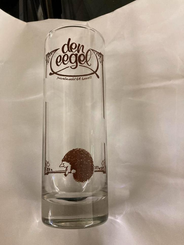 Zeldzaam longdrink glas van “den eegel” uit Hasselt ‘80, Antiek en Kunst, Curiosa en Brocante, Ophalen