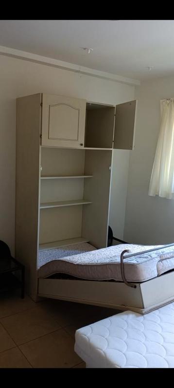 Opklapbare kast bed beschikbaar voor biedingen