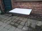 Witte tafel met metalen frame met hout bekleeden blad (wit), Ophalen, Gebruikt