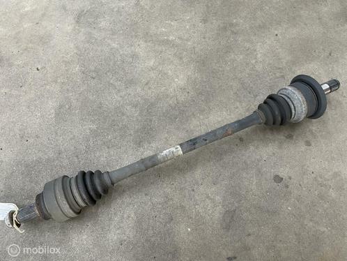 Aandrijfas rechtsachter BMW 1-serie F20 120d 33208680348, Auto-onderdelen, Remmen en Aandrijving, BMW, Gebruikt, Ophalen of Verzenden
