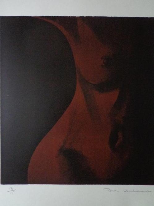 staand vrouwelijk naakt door Paul Verbeeck in donkerrood, Antiek en Kunst, Kunst | Litho's en Zeefdrukken, Ophalen of Verzenden