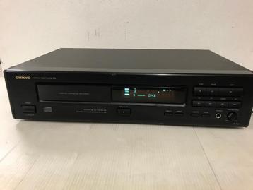 Onkyo DX-701 CD speler