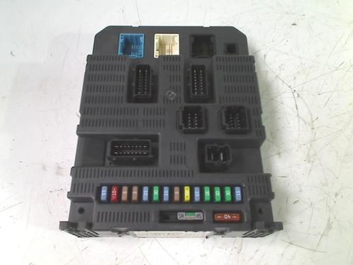 ZEKERINGKAST Peugeot 207 SW (WE / WU) (9663798480), Auto-onderdelen, Elektronica en Kabels, Peugeot, Gebruikt