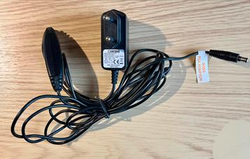 Boss Adaptateur secteur pour pédales beschikbaar voor biedingen