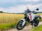 Ducati Desert X - 1ste eigenaar - slechts 3000 km, 2 cilinders, 950 cc, Motorrijbewijs A, Traction Control