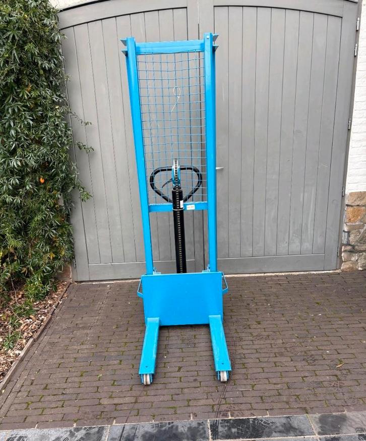 Manuele stapelaar eurokraft 300kg, Zakelijke goederen, Machines en Bouw | Heftrucks en Intern transport, Stapelaar, Handmatig