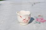 coquetier en faience petite fleurs rose, Antiquités & Art, Enlèvement ou Envoi