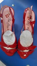 Hippe rode slingbacks Poetic Licence blokhak 37 als nieuw, Kleding | Dames, Schoenen, Zo goed als nieuw, Poetic Licence Londen