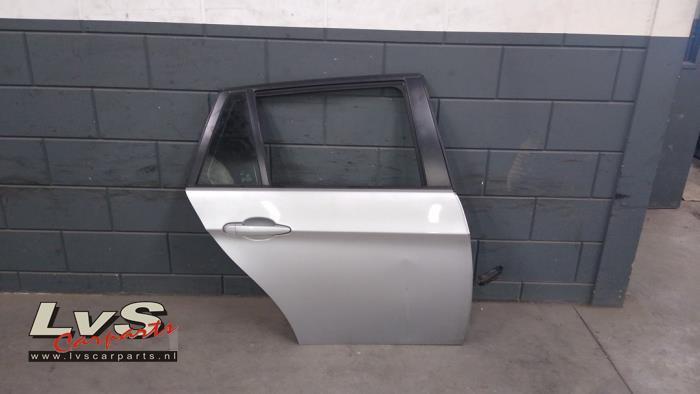 Portier 4Deurs rechts-achter van een BMW 3-Serie (354), Auto-onderdelen, Carrosserie, Deur, BMW, Gebruikt, 3 maanden garantie