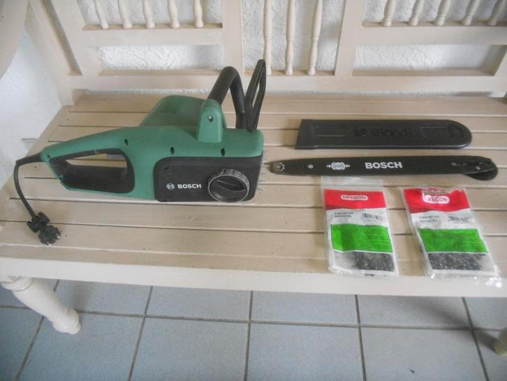 Bosch 40cm elektrische kettingzaag., Tuin en Terras, Hand-tuingereedschap, Ophalen of Verzenden