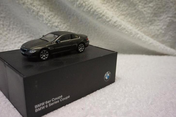 BMW 6 Series coupé (E63)  Kyosho 1:43 80 42 0 153 279, Hobby & Loisirs créatifs, Voitures miniatures | 1:43, Utilisé, Voiture