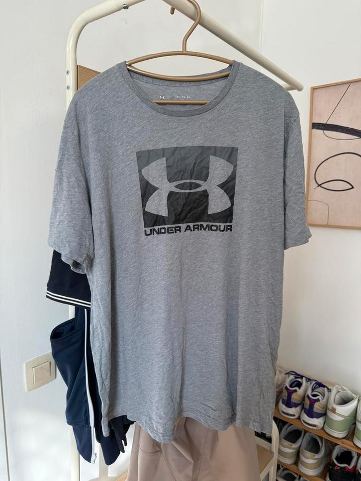 Under Armour T Shirt Grey Gris Size XL, Kleding | Heren, T-shirts, Gedragen, Maat 56/58 (XL), Grijs, Ophalen of Verzenden