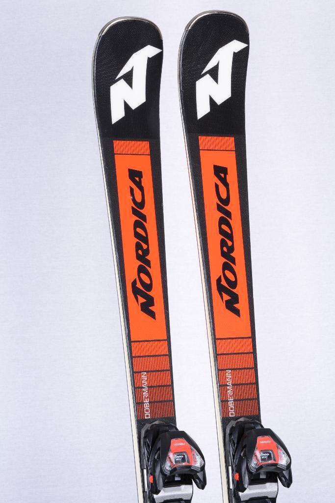155 skis NORDICA DOBERMANN SLC, grip walk, Sports & Fitness, Ski & Ski de fond, Utilisé, Skis, Nordica, Carving, Enlèvement ou Envoi