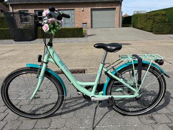 BNB "Flowerkid" kinderfiets 24 inch beschikbaar voor biedingen