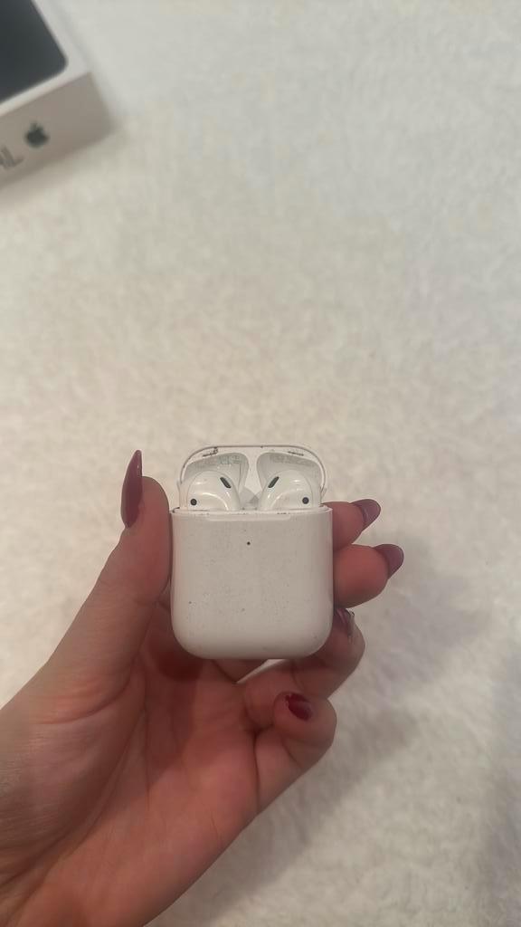 AirPods Apple (première génération) —> 1 airpod défectueux, Télécoms, Téléphonie mobile | Écouteurs, Utilisé, Bluetooth, Enlèvement ou Envoi