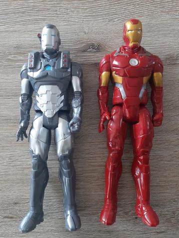 2 grandes poupées Iron Man