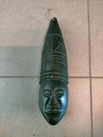 Masque tribal africain sculpté à la main., Enlèvement ou Envoi