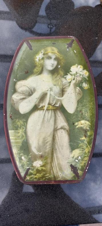 Antieke blikken doos chocolade Minerva Martougin Art Nouveau beschikbaar voor biedingen