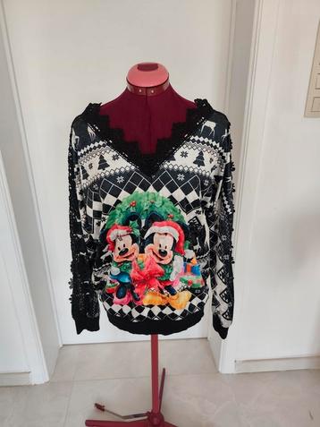 pull de Noël Disney en velours tout doux et dentelles. T. U, Disney, Enlèvement ou Envoi, Comme neuf