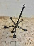 Oude kroonluchter (opknapper), Ophalen