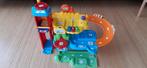 vtech toet toet autogarage+takelwagen+stickers, Kinderen en Baby's, Gebruikt, Ophalen of Verzenden