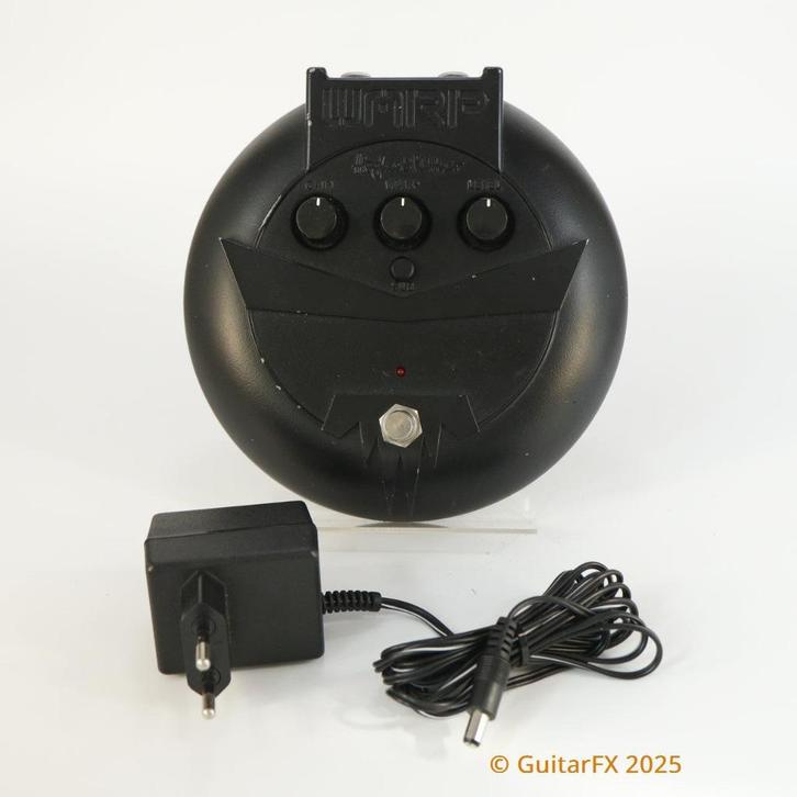 Hughes and Kettner Warp Factor Distortion (met Adapter), Muziek en Instrumenten, Effecten, Gebruikt, Ophalen of Verzenden