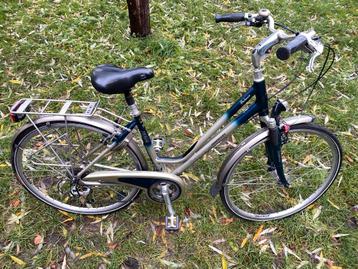 Fiets voor dames beschikbaar voor biedingen