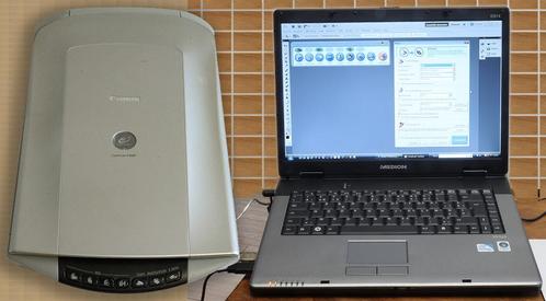 Canon scanner 4400F A4 - dias & negatieven + laptop Medion, Computers en Software, Scanners, Gebruikt, Ophalen