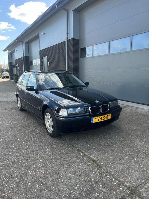 BMW e36 316i touring 95.200km!, Auto's, BMW, Particulier, 3 Reeks, Cruise Control, Radio, Trekhaak, Benzine, Break, 5 deurs, Handgeschakeld