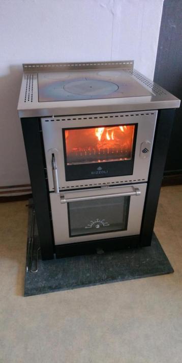 Poêle cuisinier à bois avec four  beschikbaar voor biedingen