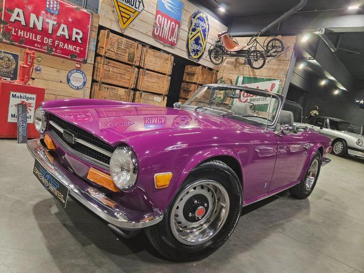 TRIUMPH TR6 2500 TRES ATYPIQUE- UN VRAI EYE CATCHER, Auto's, Triumph, Particulier, TR6, Benzine, Cabriolet, 2 deurs, Handgeschakeld