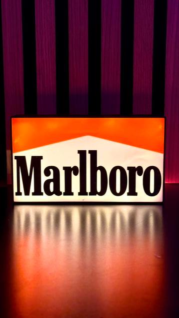 Marlboro Lightbox - Incl. Powerbank & LED beschikbaar voor biedingen