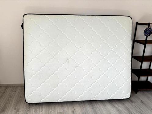 ️ QUEENSIZE MATRAS — ZO GOED ALS NIEUW!, Huis en Inrichting, Slaapkamer | Matrassen en Bedbodems, Zo goed als nieuw, Matras, 180 cm