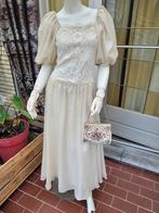 Robe de mariée vintage authentique taille 38, Comme neuf, Autres couleurs, Enlèvement ou Envoi, Robe de mariée
