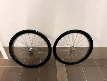 Nieuwe MICHE fixie-wielen + VELOFLEX-banden beschikbaar voor biedingen