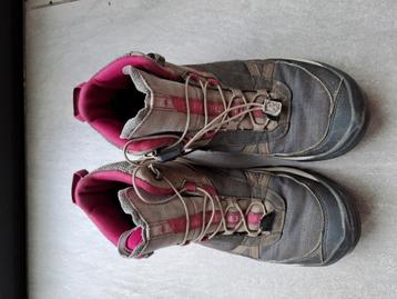 Bergschoenen maat 35 beschikbaar voor biedingen