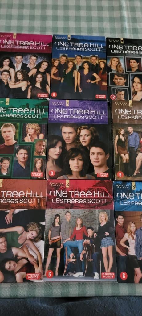 One Three Hill de la saison 1 à la saison 9, CD & DVD, DVD | TV & Séries télévisées, Comme neuf, Drame, À partir de 6 ans, Envoi