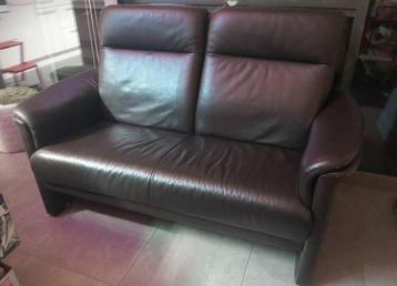 Moderne lederen zetel / sofa  beschikbaar voor biedingen
