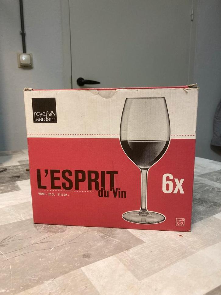 Uitgebreide collectie wijnaccessoires, Verzamelen, Wijnen, Zo goed als nieuw, Ophalen