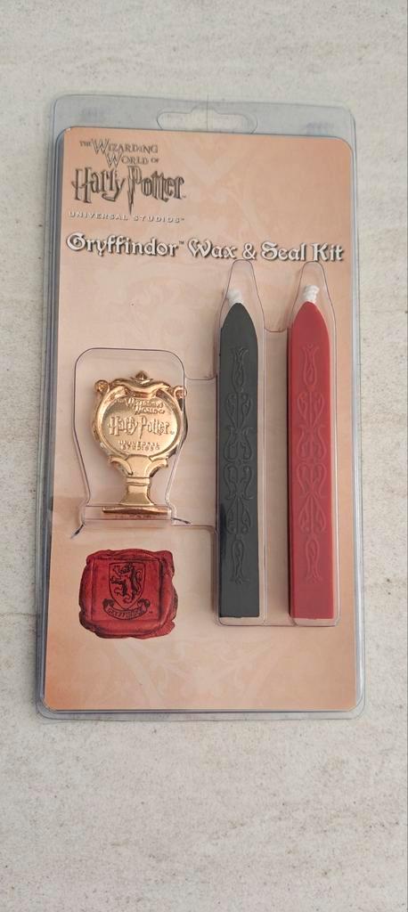 Harry Potter Gryffindor Wax & Seal Kit, Hobby en Vrije tijd, Stempelen, Nieuw, Ophalen of Verzenden
