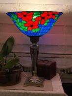 Mooie tiffanylamp met tinnen voet, Ophalen