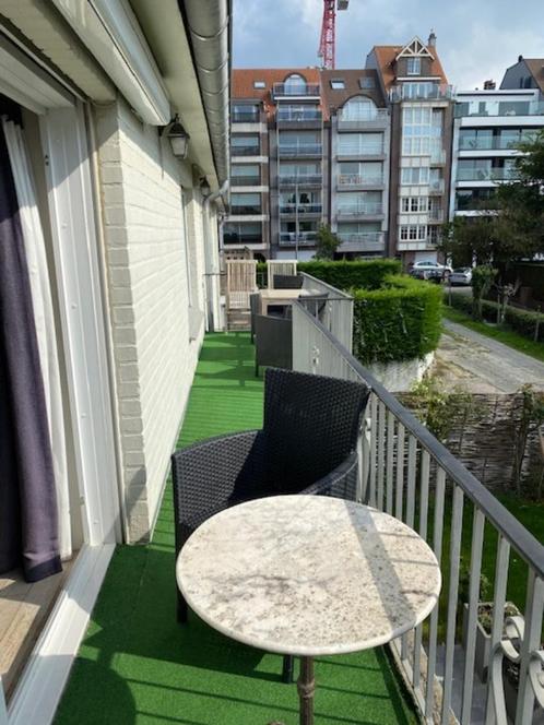 KNOKKE vlakbij het strand Appartement met 2 slaapkamers te h, Immo, Appartementen en Studio's te huur, Provincie West-Vlaanderen