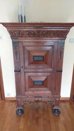 18e eeuwse Nederlandse garderobe, Ophalen