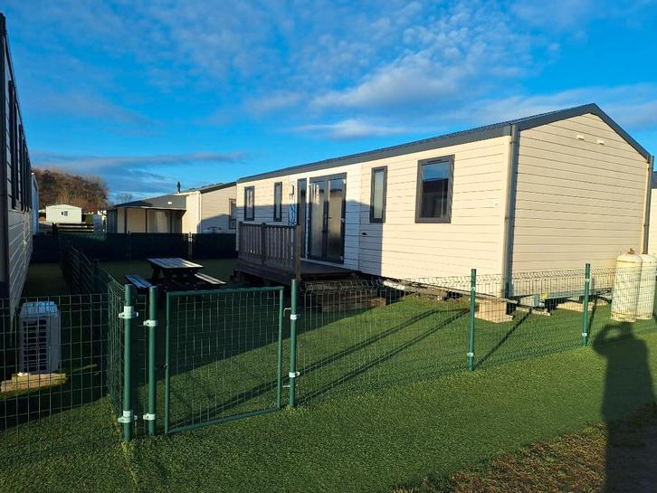 Stacaravan Nirvanna, Caravans en Kamperen, Stacaravans, meer dan 6, Ophalen