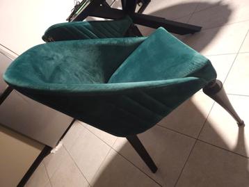 Eet stoelen 8 stuks beschikbaar voor biedingen