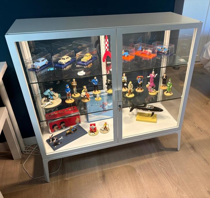 Vitrine kast wit - Milsbo IKEA - top staat, Huis en Inrichting, Kasten | Vitrinekasten, Zo goed als nieuw, 100 tot 150 cm, 100 tot 150 cm