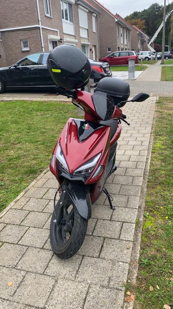 GTS Sirocco Sport, Fietsen en Brommers, Brommeronderdelen | Scooters, Zo goed als nieuw, Overige merken, Ophalen