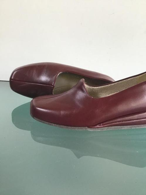 Gratis Verzenden | Rott nieuwe bordo rode pantoffels 36, Kleding | Dames, Schoenen, Nieuw, Pantoffels of Sloffen, Overige kleuren