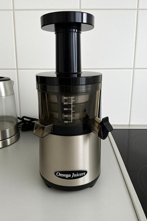 Omega cold press juicer VSJ843RS, Elektronische apparatuur, Juicers, Gebruikt, Slowjuicer, Ophalen