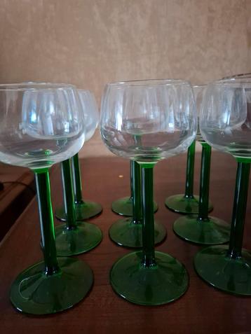 Set van 10 glazen beschikbaar voor biedingen